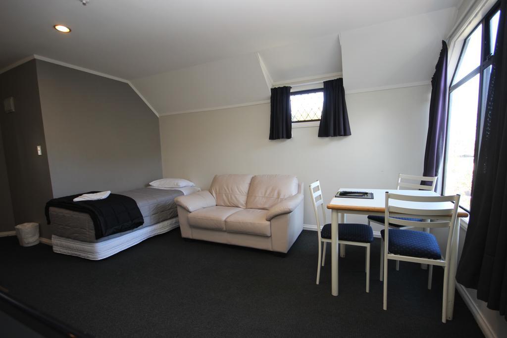 Champers Motor Inn Lower Hutt Exterior foto